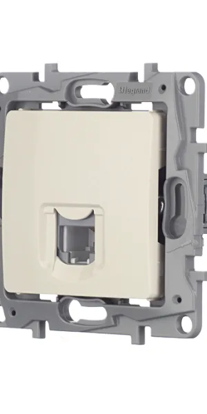Розетка телефонная Legrand Etika встраиваемая слоновая кость RJ11 (672340)