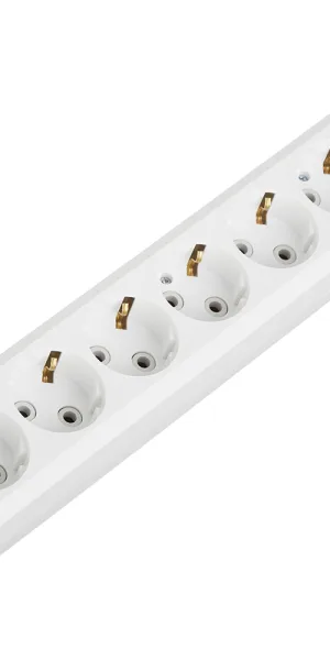 Колодка электрическая 6 розеток Makel 16 А 250 В 2,2 кВт белая (MGP181)