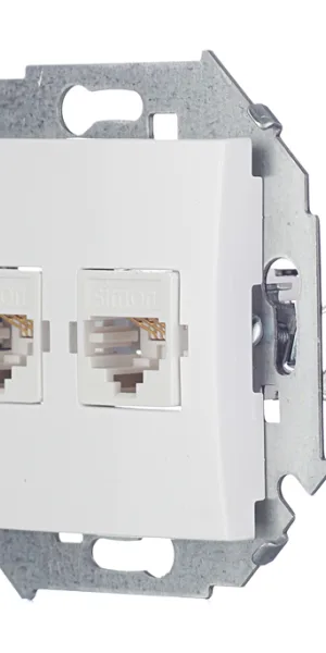Розетка компьютерная Simon 15 встраиваемая белая 2хRJ45 (1591593-030)