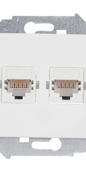 Розетка компьютерная Simon 15 встраиваемая белая 2хRJ45 (1591593-030)
