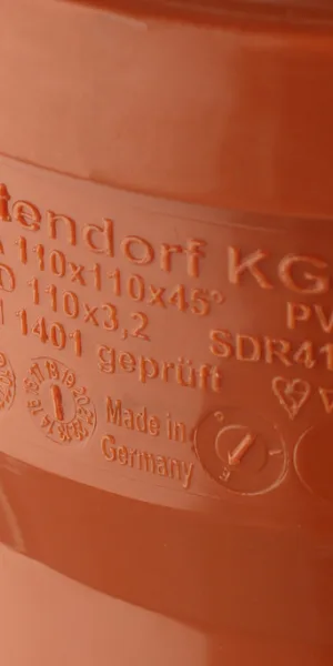 Тройник Ostendorf KGEA d110 мм 45° пластиковый для наружной канализации (220300)