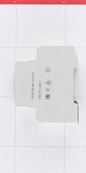 Розетка щитовая модульная IEK (MRD10-16) 220 В 16 А тип AC 2Р+N