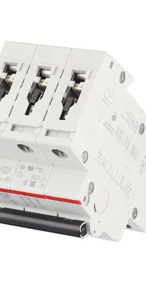 Автоматический выключатель модульный ABB S203 3P 40А тип C 6 кА 400 В (2CDS253001R0404)