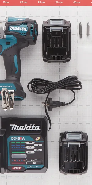 Дрель-шуруповерт аккумуляторная бесщеточная Makita XGT 40 В 2,5 Ач Li-Ion 2 АКБ и ЗУ (DF001GD201)