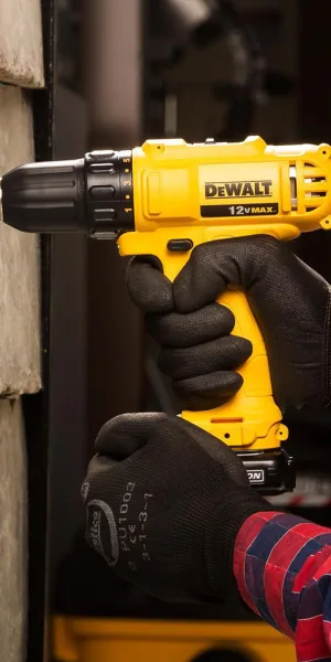 Дрель-шуруповерт аккумуляторная DeWalt DCD700C2 12 В 1,3 Ач Li-Ion 2 АКБ и ЗУ