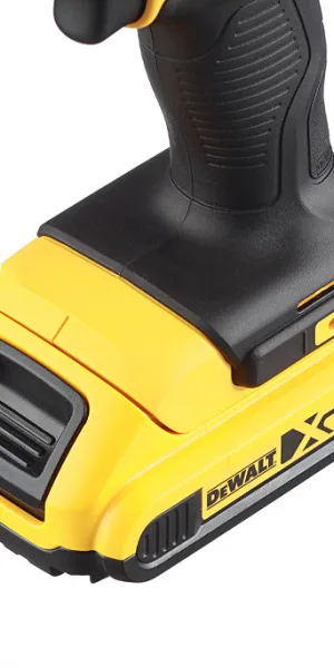 Дрель-шуруповерт аккумуляторная DeWalt 18 В 2 Ач Li-Ion 2 АКБ и ЗУ (DCD771D2-QW)