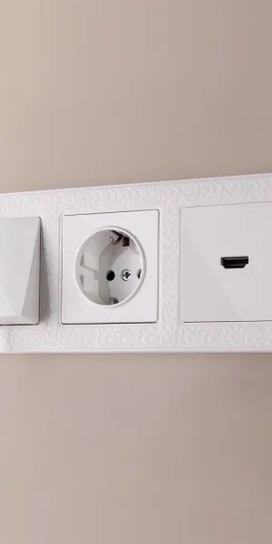 Розетка HDMI Werkel встраиваемая белая (a051121)
