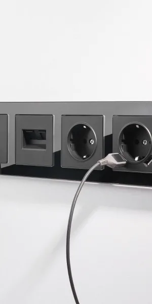 Розетка компьютерная Werkel встраиваемая черная матовая RJ45 (a051606)
