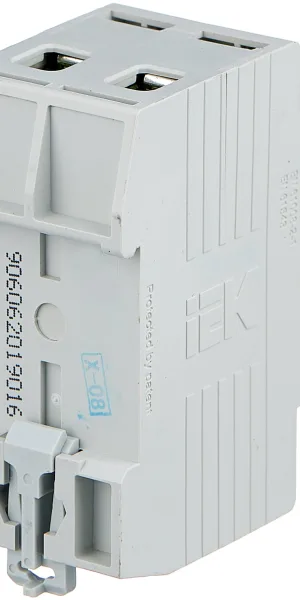 Автоматический выключатель ИЭК  УЗО 2П ВД1-63 30mA тип AC 16А MDV10-2-016-030