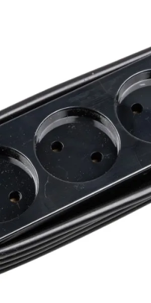 Удлинитель серии Travel, 1.8м, 3гн, 10A, б/з, 2USB+2TYPE-C 3.1A чёрный Uniel S-CT3-1,8UC UL-00011139