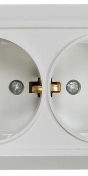 Розетка BOLLETO 2м О/У, С/З, IP20, 7128x, шторки, IN HOME 4690612000961