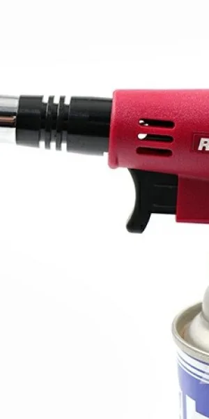 Горелка газовая  пьезоподжиг д/баллона, цанга "Runis" Premium P06  4-053