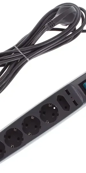 Сетевой фильтр Эра SFU 5 розеток с заземлением 3x0.75 мм 2 USB 2200 Вт 5 м цвет черный