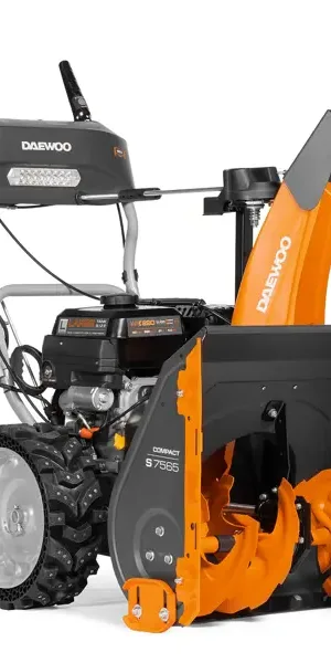 Снегоуборщик бензиновый DAEWOO Снегоуборщик бензиновый DAEWOO S 7565 65 см 8 л.с.