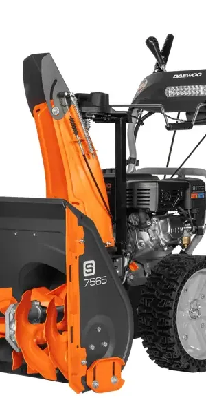 Снегоуборщик бензиновый DAEWOO Снегоуборщик бензиновый DAEWOO S 7565 65 см 8 л.с.