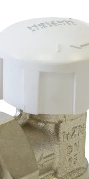 Клапан для радиатора термостатический угловой Heizen 1/2" латунь