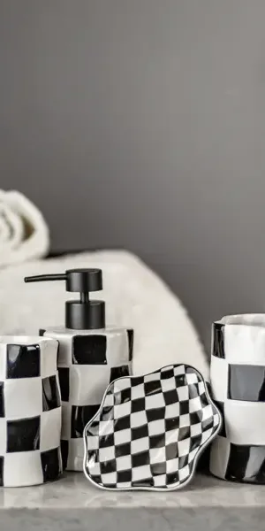 Стакан для зубных щёток Bath Plus Chess W-CE2023A-TB керамика цвет белые и черные квадратики