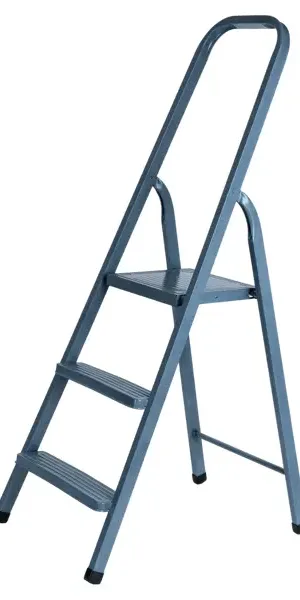 Стремянка стальная Ladderbel STR-ST-3 3 ступени, максимальная нагрузка 150 кг