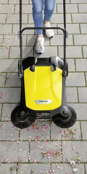 Подметальная машина механическая Karcher S 4 Twin