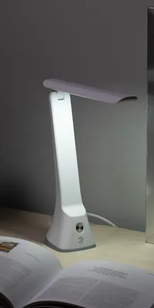 Настольная лампа светодиодная Эра LED-503-11W-W регулируемый белый свет цвет белый, с регулировкой яркости