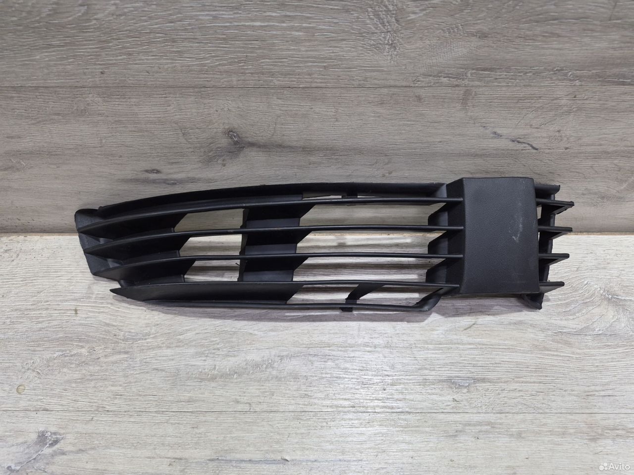 Решетка бампера правая VW Passat B5 GP рестайлинг