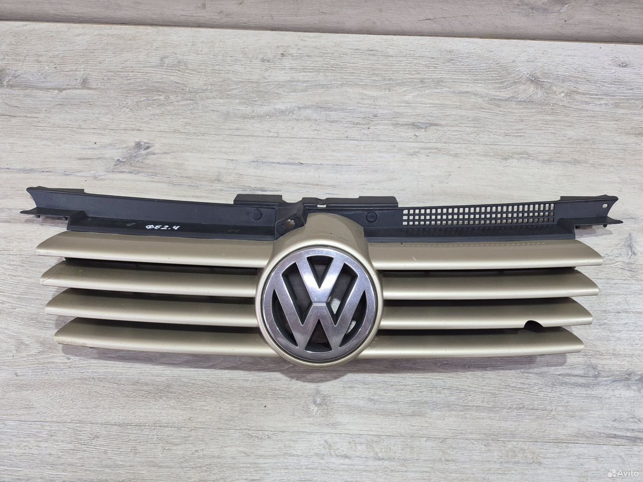 Решетка радиатора Volkswagen Bora A4