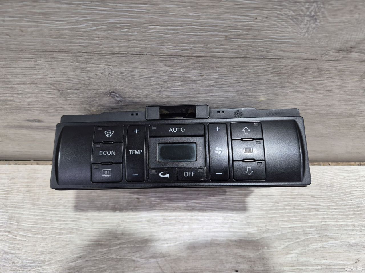 Блок управления климатом Audi A4 B5 с дефектом