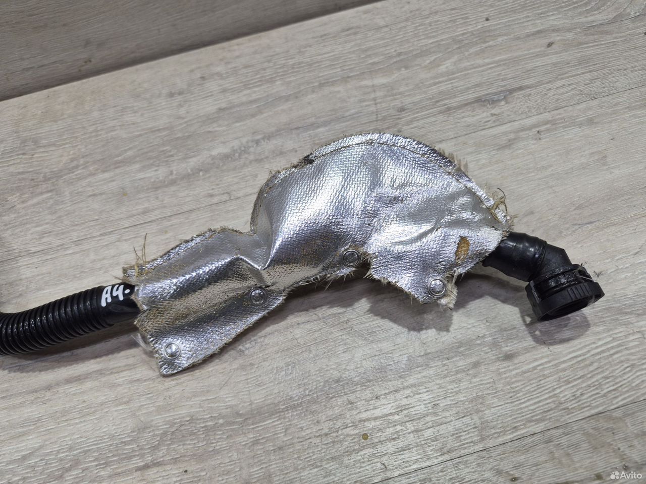 Трубка воздушного насоса Audi A4 B5 — фото 3