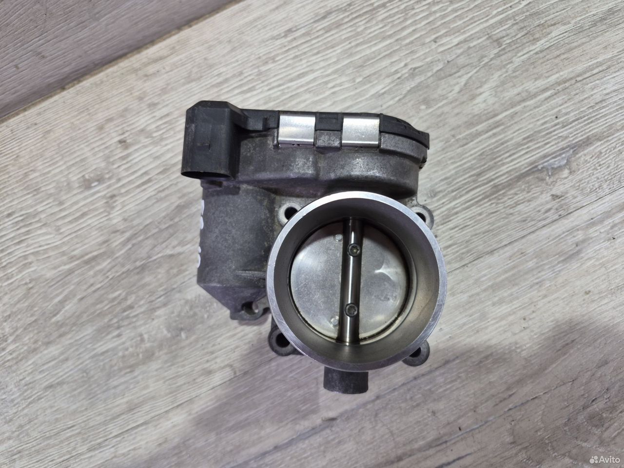 Дроссельная заслонка VW Passat B5 1.8T 06B133062E — фото 2