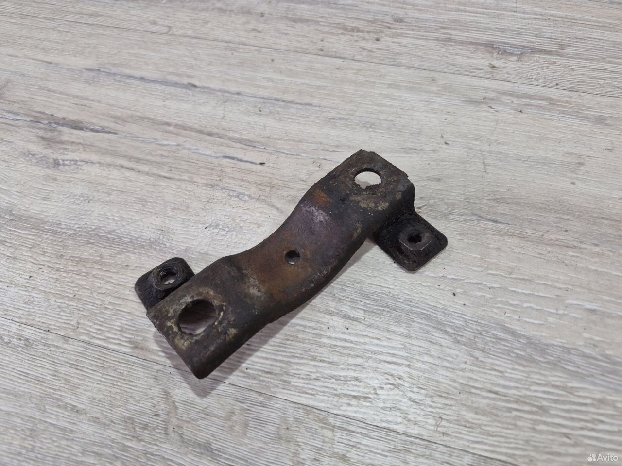 Скоба рулевой рейки Mitsubishi Lancer 9 — фото 4