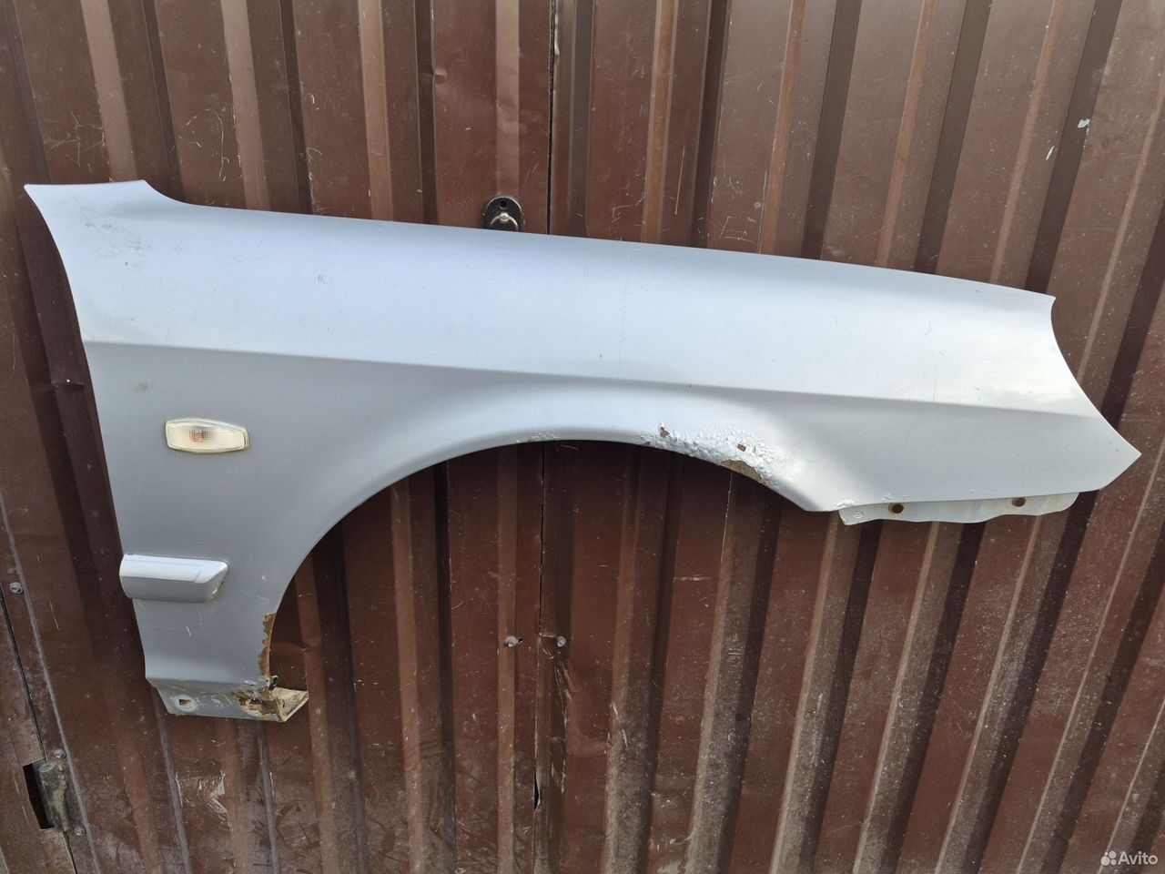 Крыло правое Hyundai Sonata EF с коррозией