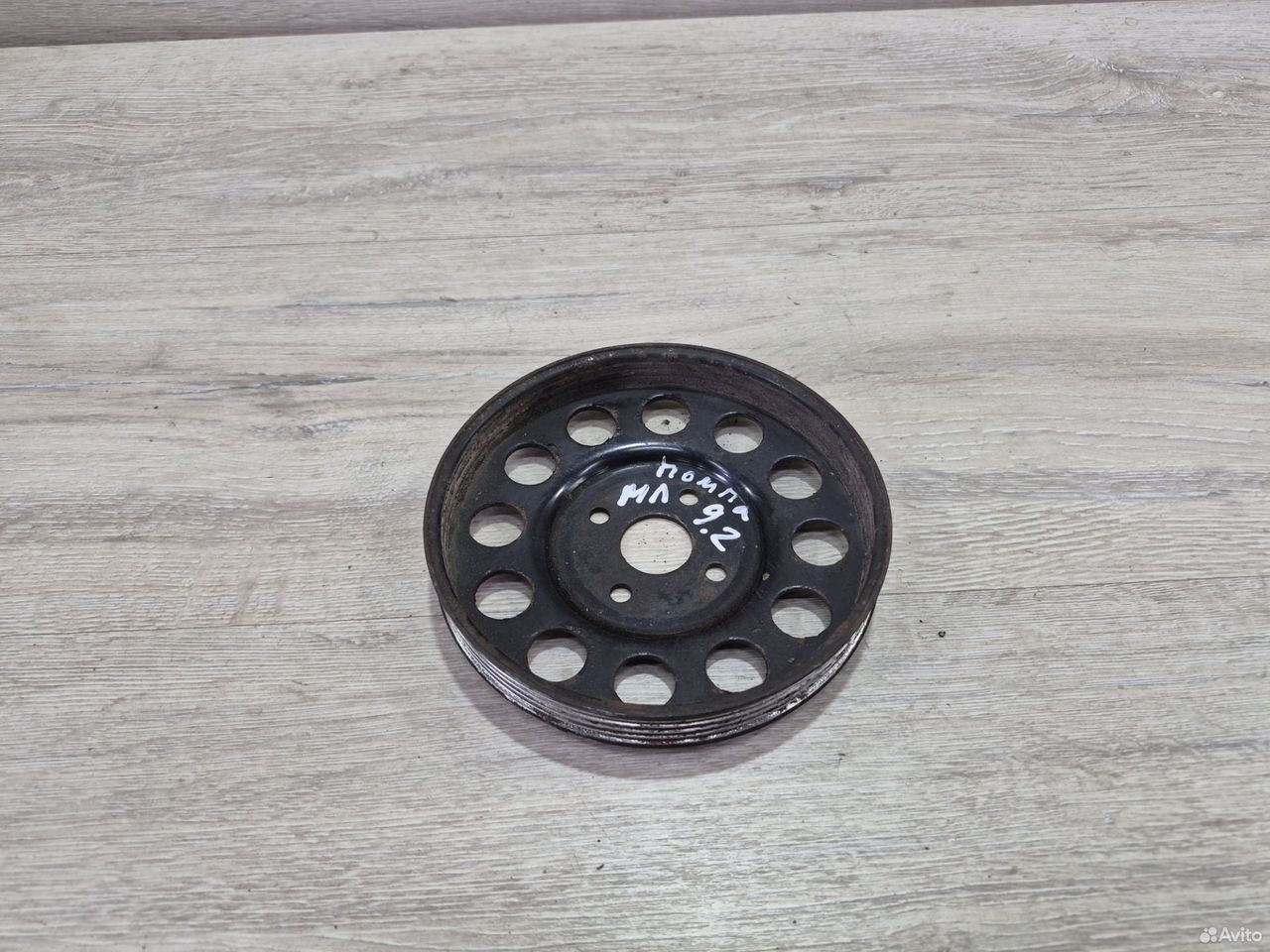 Шкив помпы Mitsubishi Lancer 9 1.6 4G93
