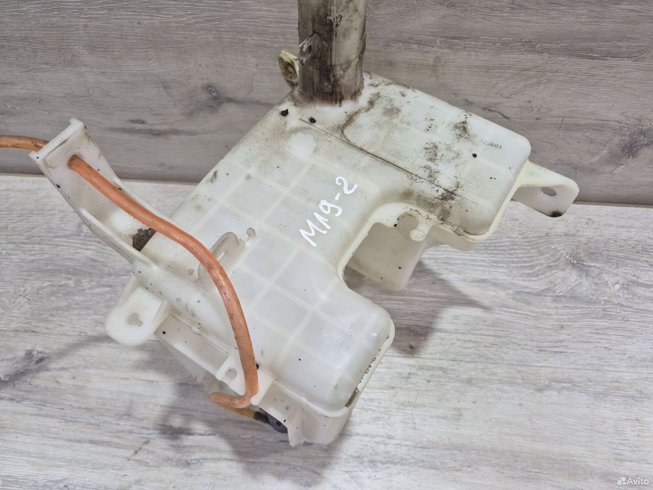 Бачок омывателя Mitsubishi Lancer 9 — фото 3