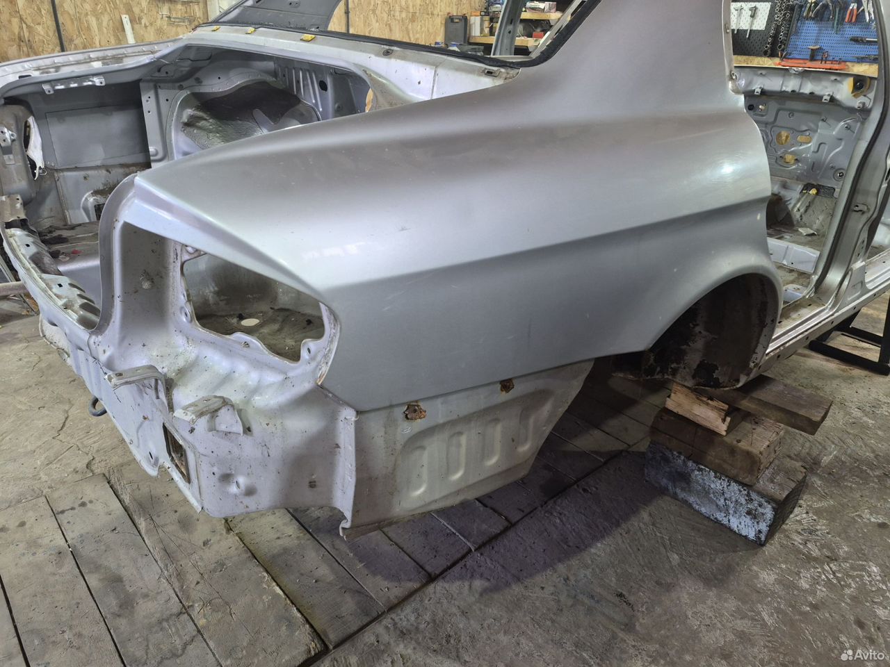 Крыло заднее правое Hyundai Sonata EF