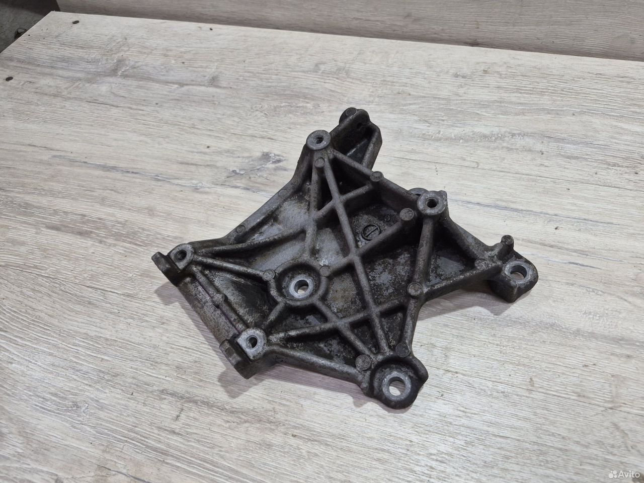 Кронштейн кондиционера Mitsubishi Lancer 9 — фото 4