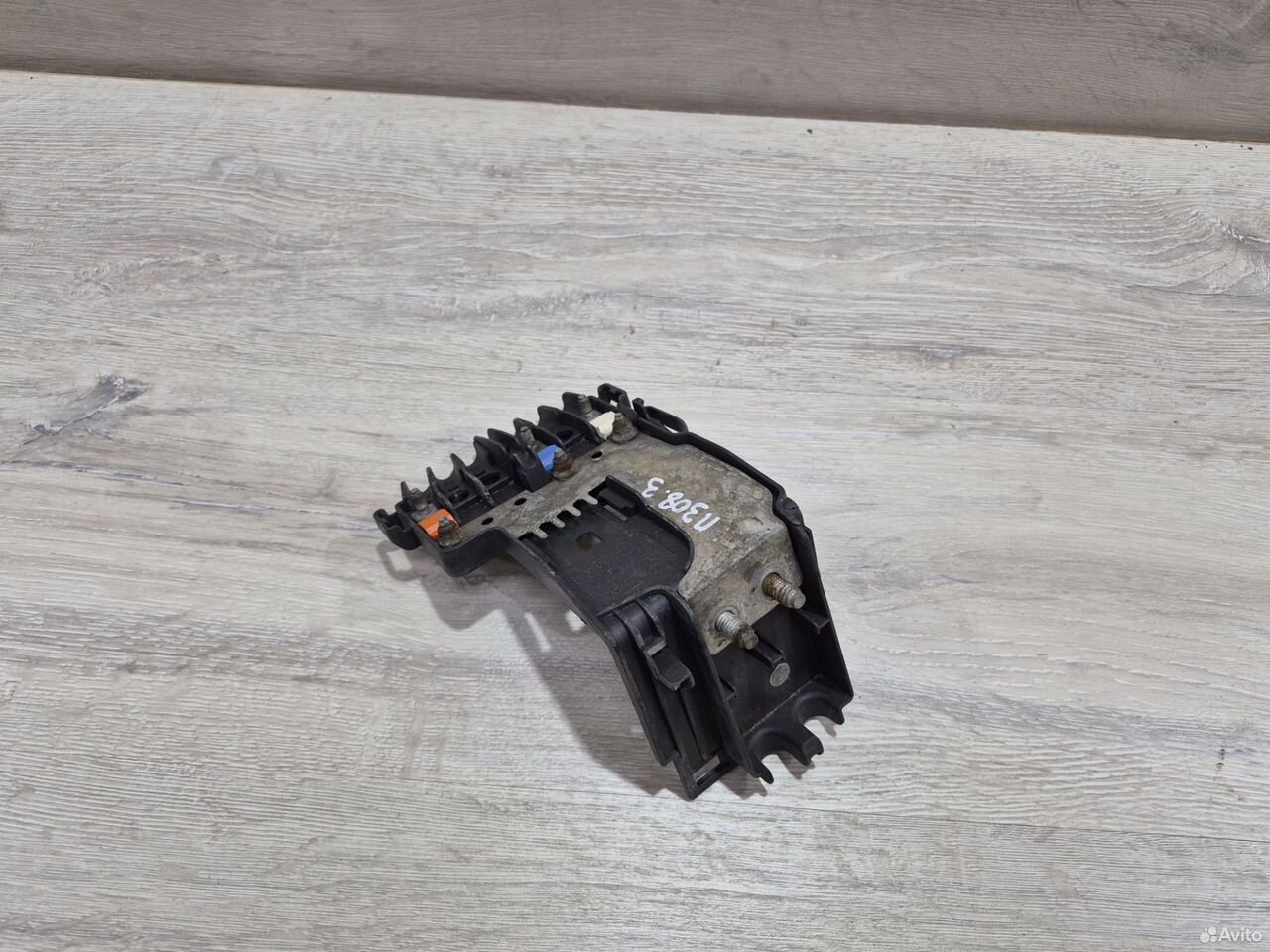 Блок предохранителей Peugeot 308 9663704680