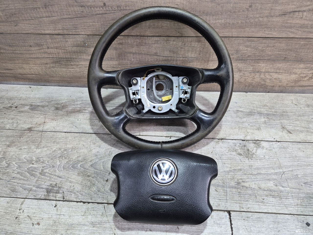 Руль Volkswagen Sharan под перетяжку стерлась кожа