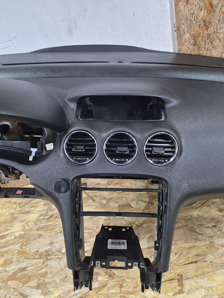 Торпеда Peugeot 308 с Airbag — фото 4