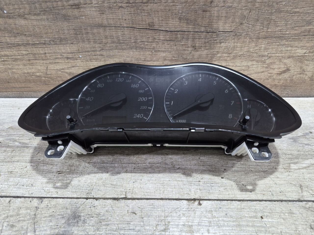 Панель приборов Toyota Avensis T250 83800-05532