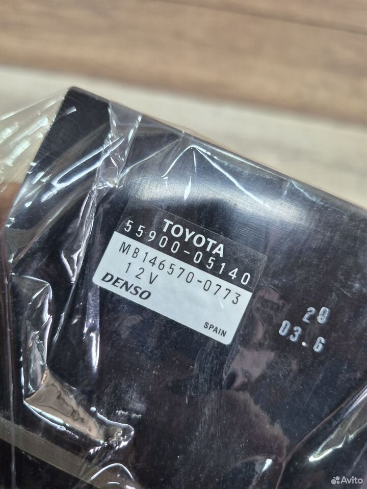 Блок управления климатом Toyota Avensis T250 — фото 10