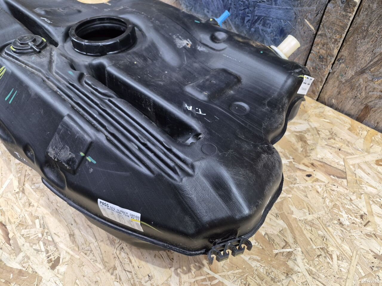Бак топливный Toyota Avensis T250 — фото 2