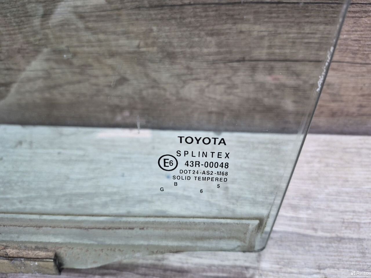 Стекло двер заднее левое Toyota Avensis T250 седан — фото 4