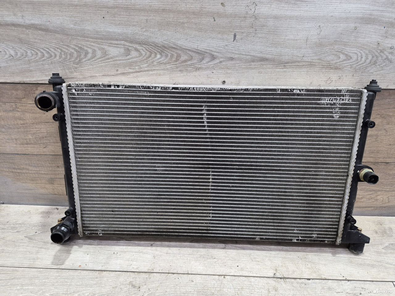 Радиатор охлаждения Volkswagen Sharan 1 7M3121253B