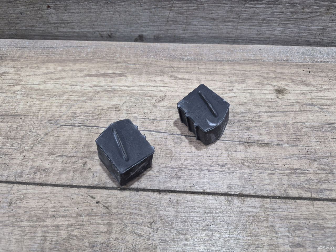 Демпфер бардачка Volkswagen Polo 5 6R0880417A
