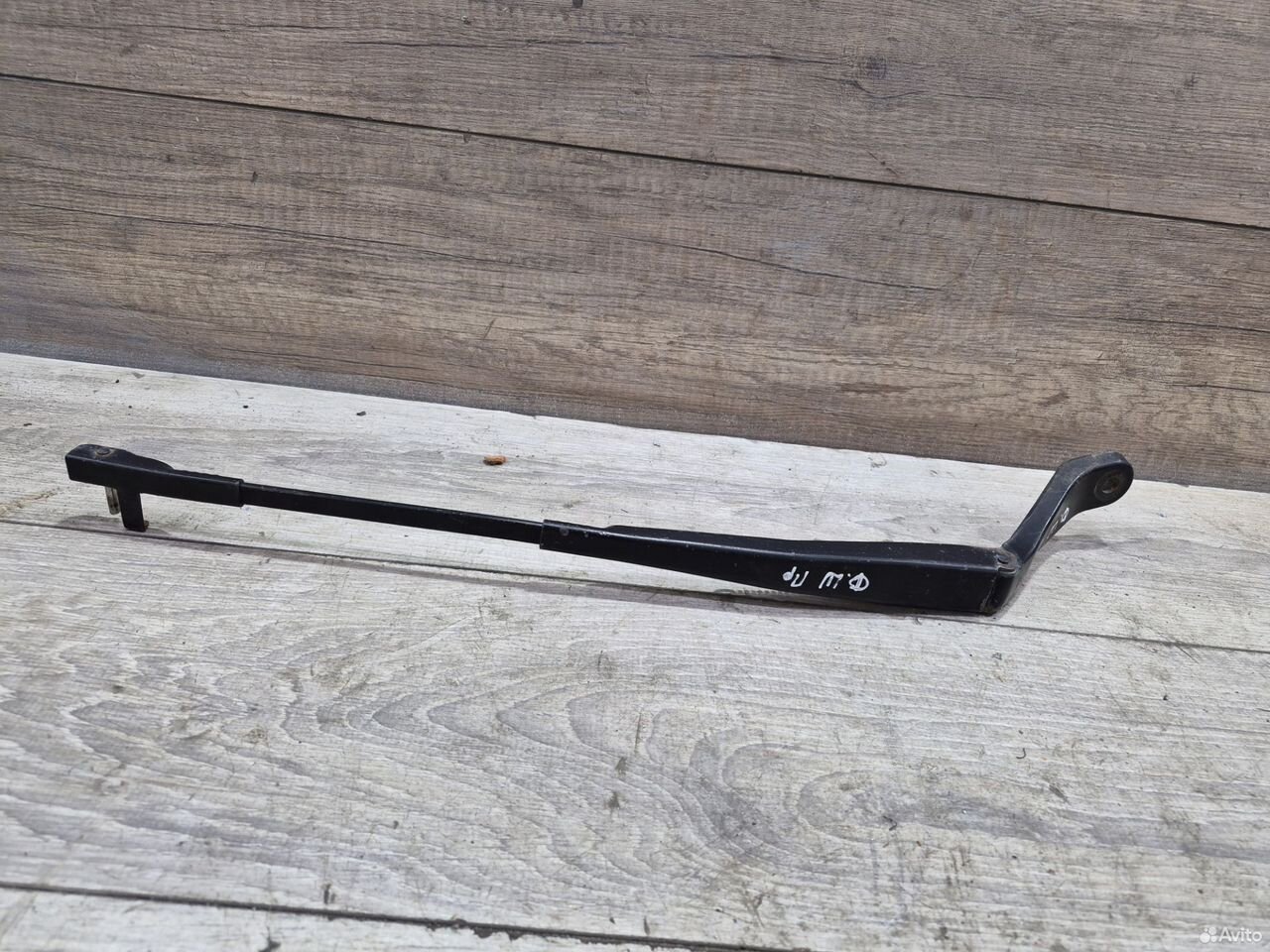 Поводок стеклоочистителя правый VW Sharan 1