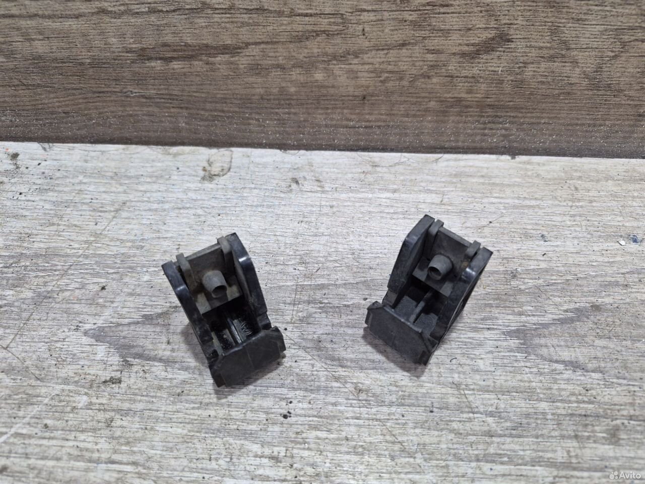 Кронштейн фары Volkswagen Polo 5 6R0941511 — фото 4