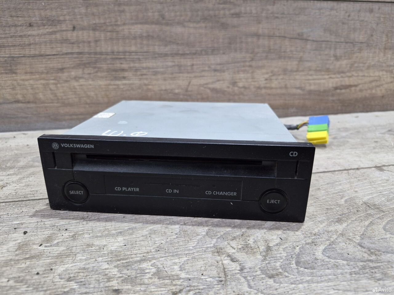 CD чейнджер Volkswagen Sharan 1