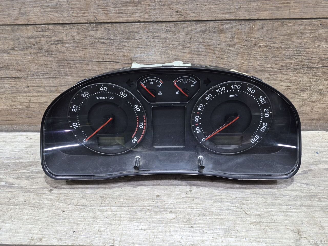 Панель приборов Skoda Superb 1 3U0920810C