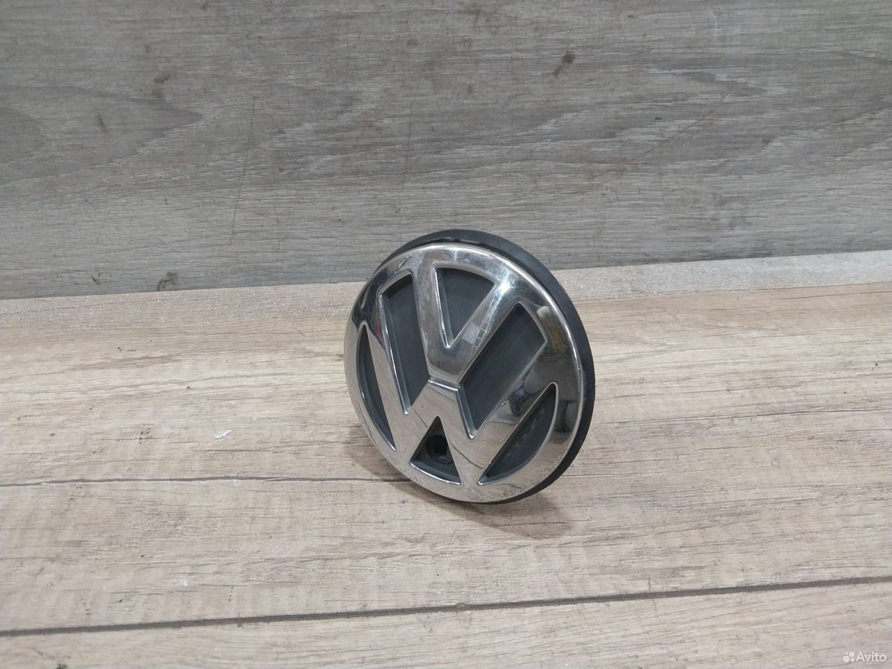 Эмблема крышки багажника Volkswagen Bora