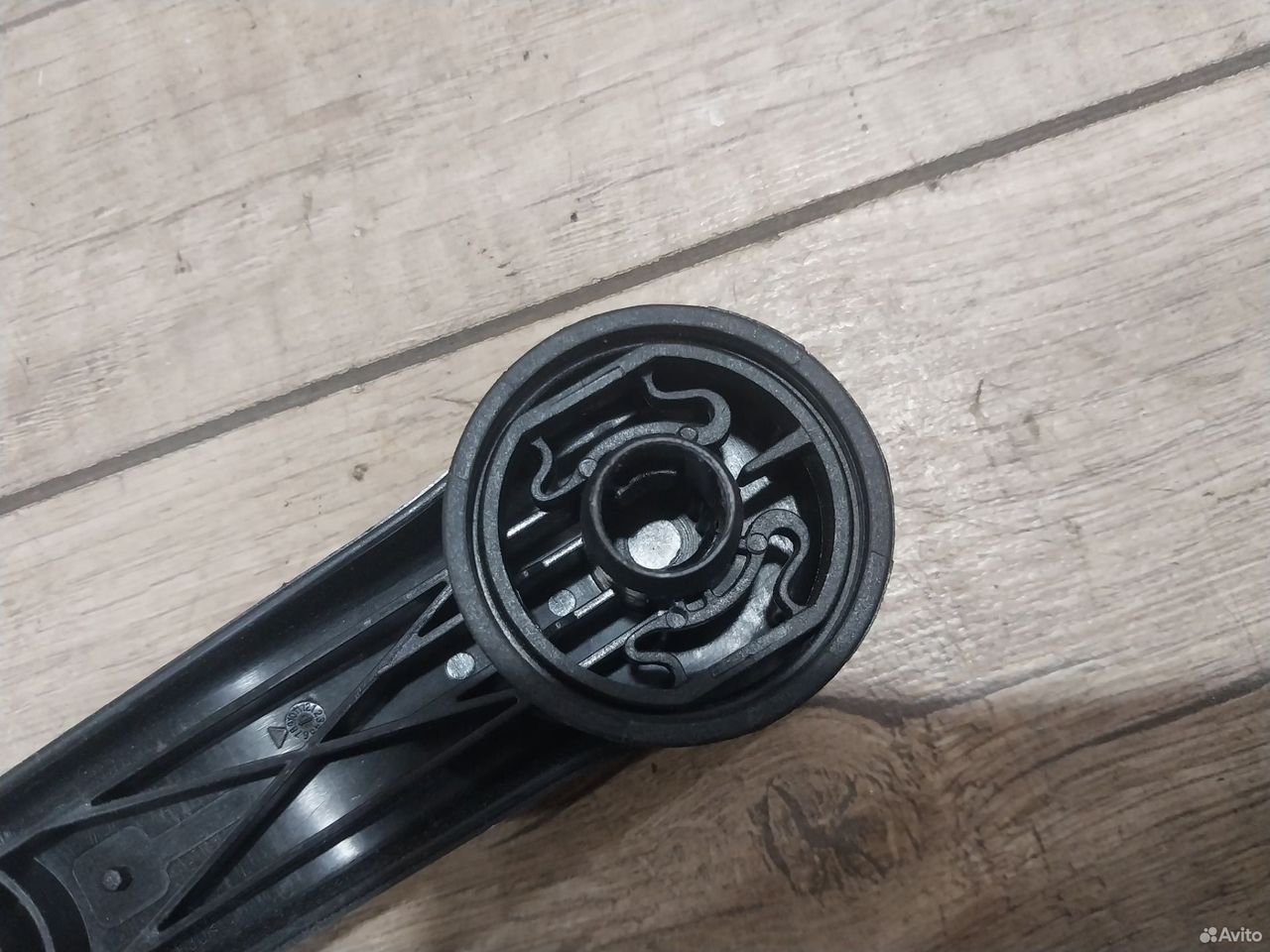 Ручка стеклоподьемника Volkswagen Golf 4 Passat B5 — фото 4